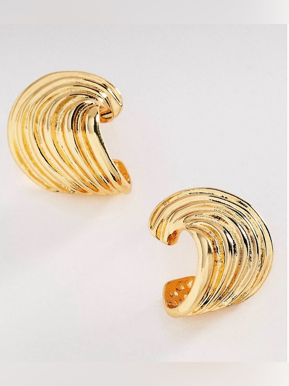 NWT Anthropologie Textured Huggie Hoop Earrings in Gold